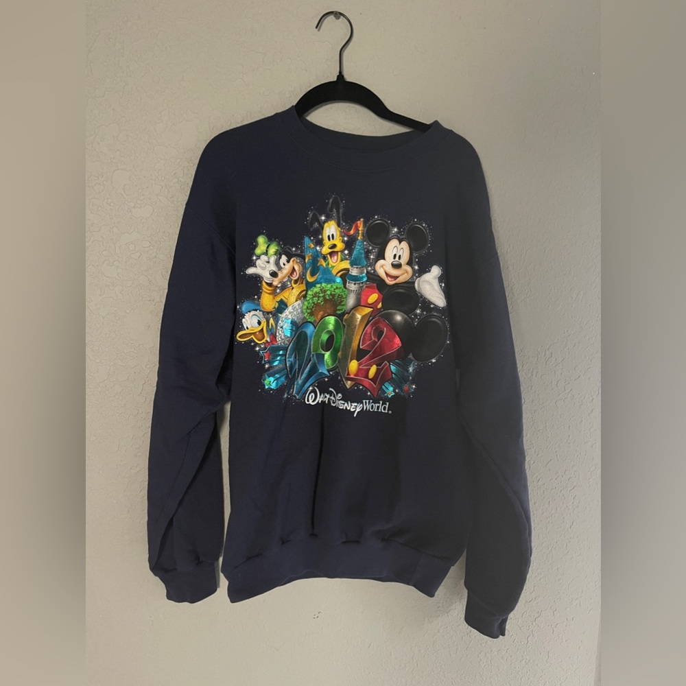 Disney World 2012 Navy crew neck sweatshirt - size small